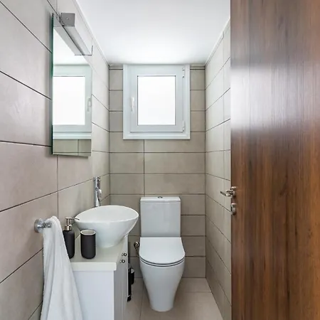 Arty Haven - Spacious 3-br House In *