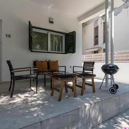 Arty Haven - Spacious 3-br House In Lägenhet Larnaca