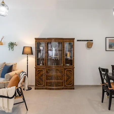 Arty Haven - Spacious 3-br House In Lägenhet *