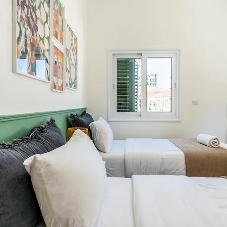 Arty Haven - Spacious 3-br House In Lägenhet *