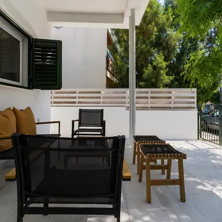 Arty Haven - Spacious 3-br House In Larnaka