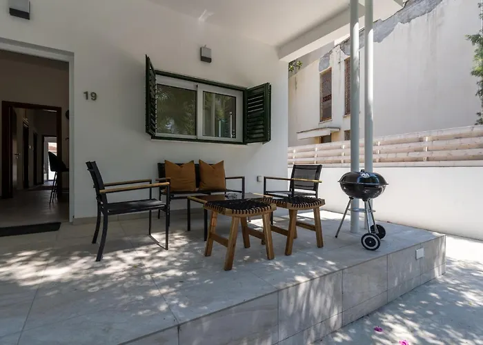 Arty Haven - Spacious 3-br House In Apartmán Larnaca