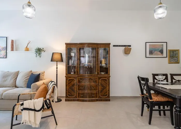 Arty Haven - Spacious 3-br House In Διαμέρισμα *